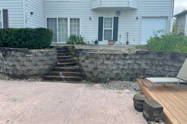 stairs-and-retaining-wall-out-project-image